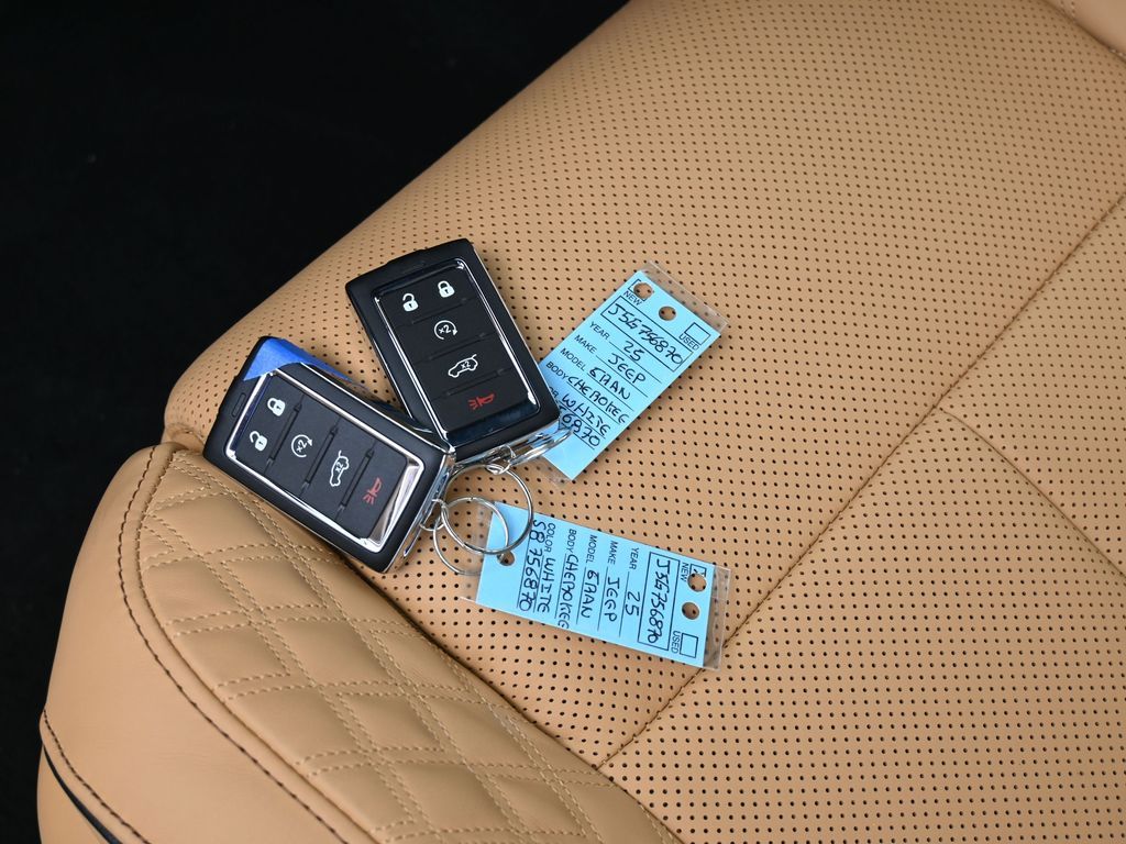 New 2025 Bright White Clearcoat Jeep Summit image 19