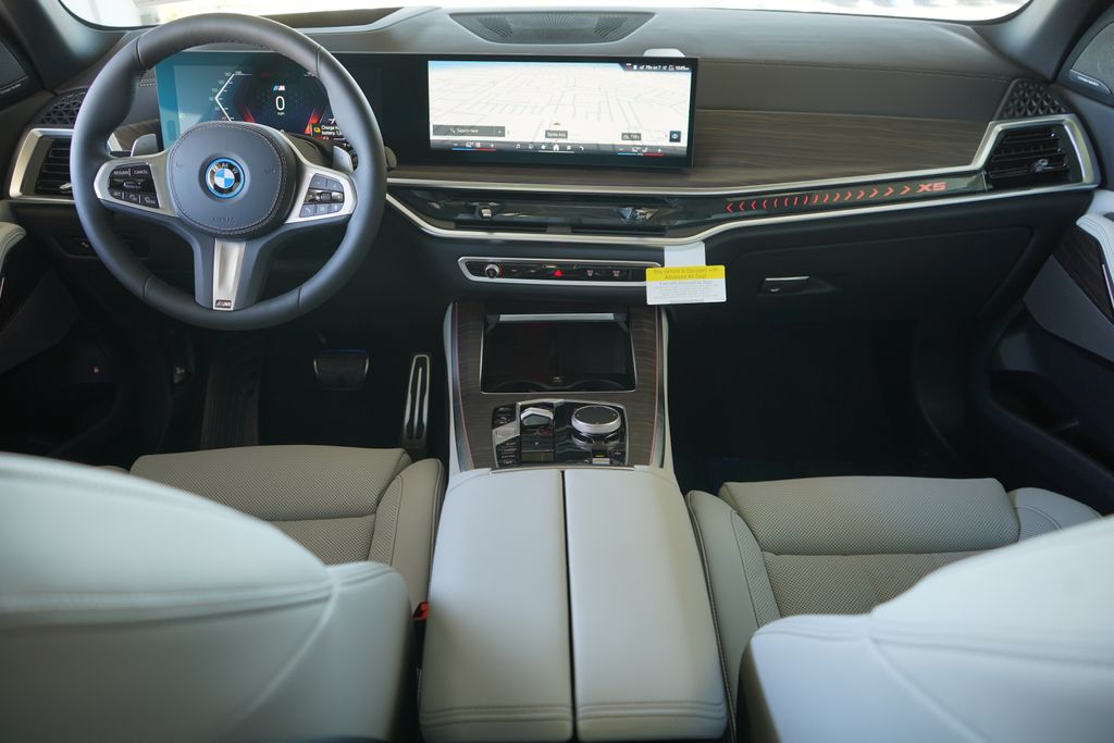 Thumbnail: 2026 BMW X5 - 15