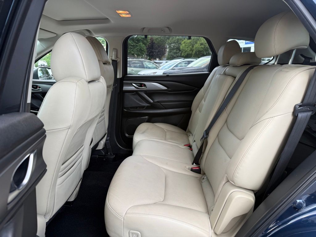 Used 2021 Blue Mazda Touring image 27