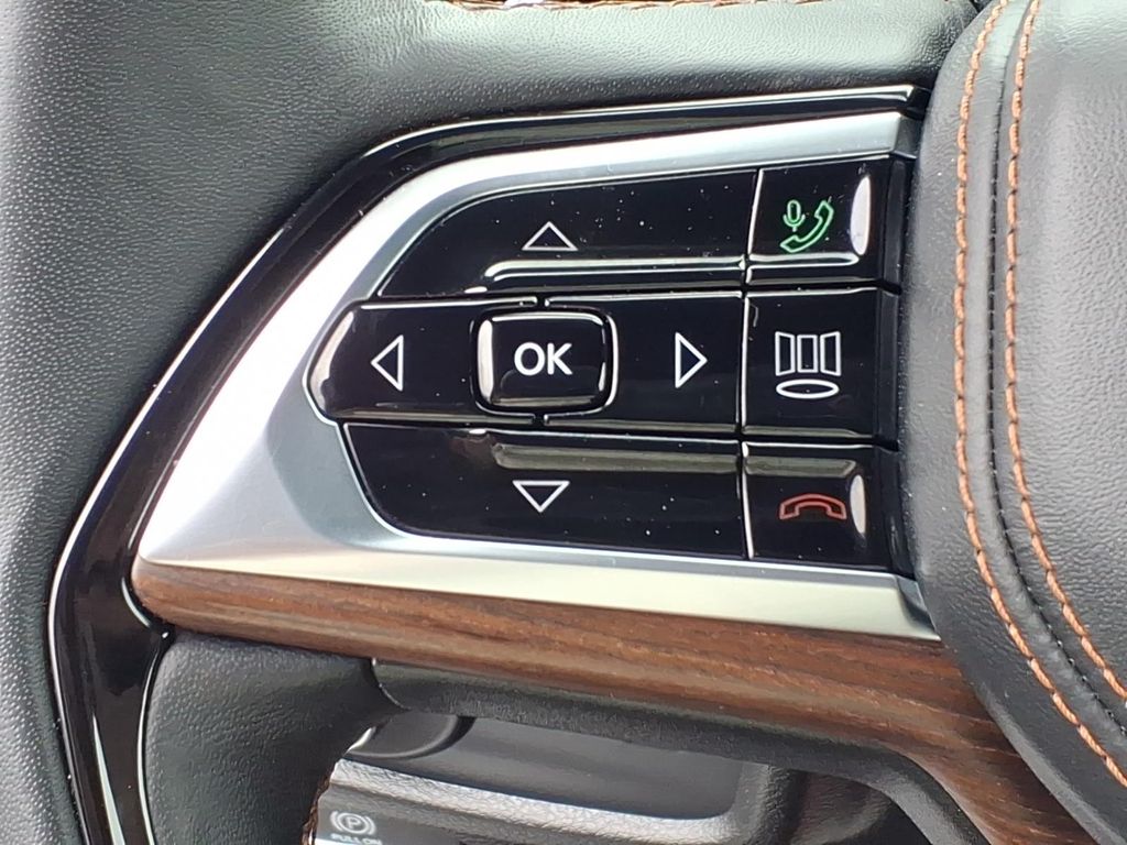 used 2024 Jeep Grand Cherokee car, priced at $44,950