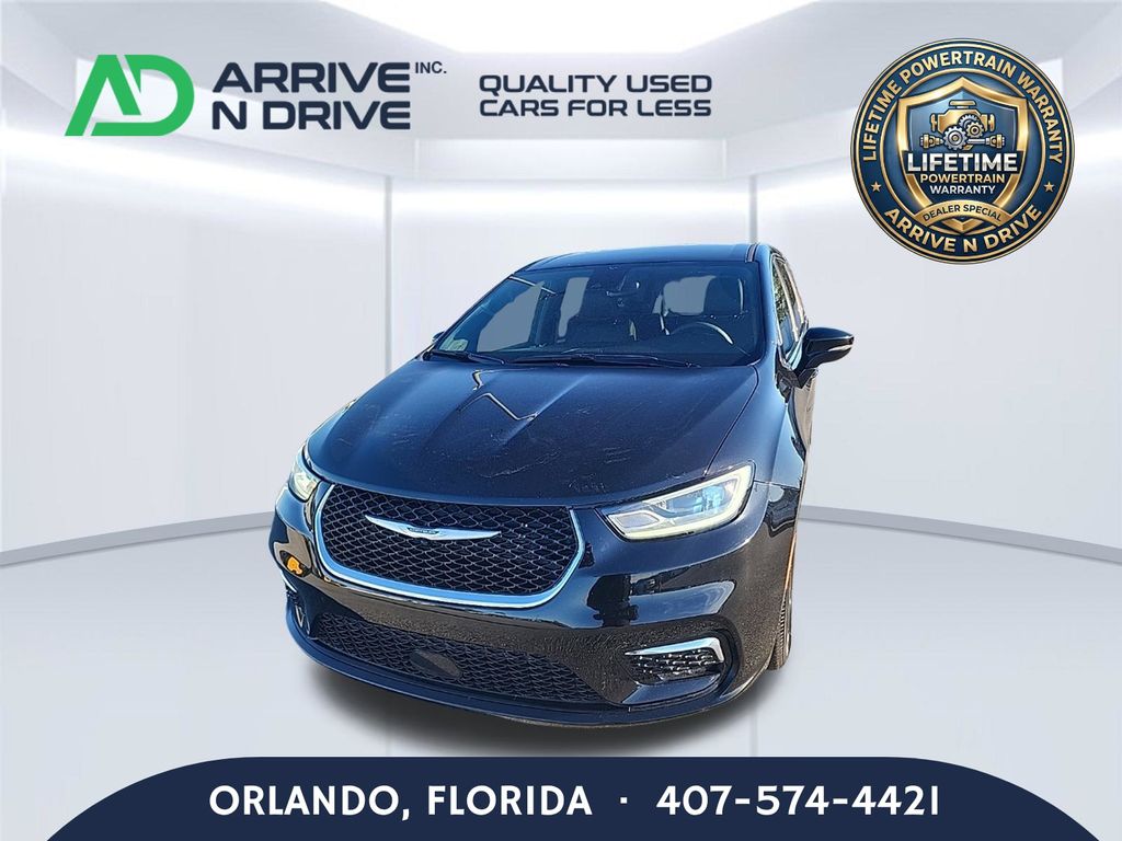 Diamond Black Crystal Pearlcoat 2025 Chrysler Pacifica Minivan Front-Wheel Drive 9-Speed Automatic