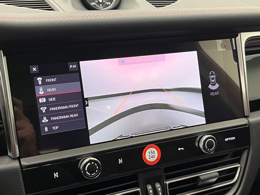 Thumbnail: 2026 Porsche Macan - 18
