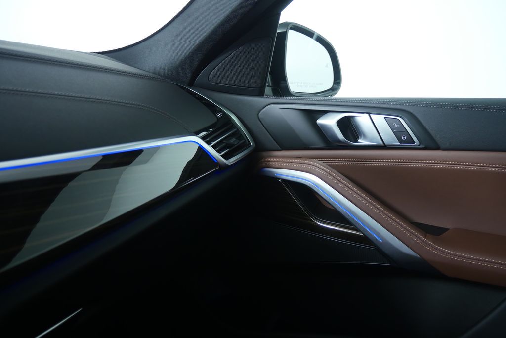 Thumbnail: 2023 BMW X6 - 31