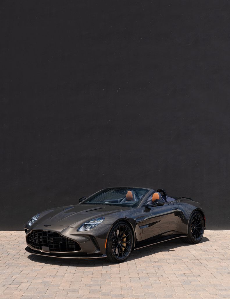 Aston Martin 2026 Vantage S