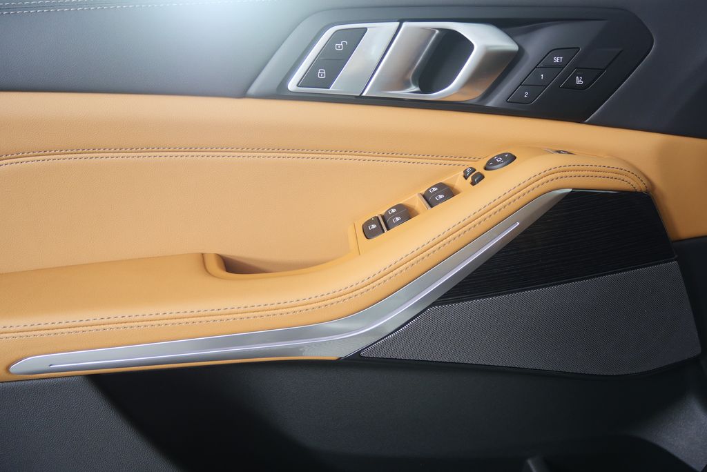 Thumbnail: 2026 BMW X5 - 8