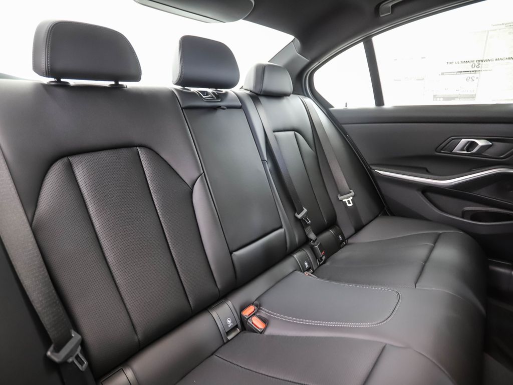 Thumbnail: 2026 BMW 3 Series - 29