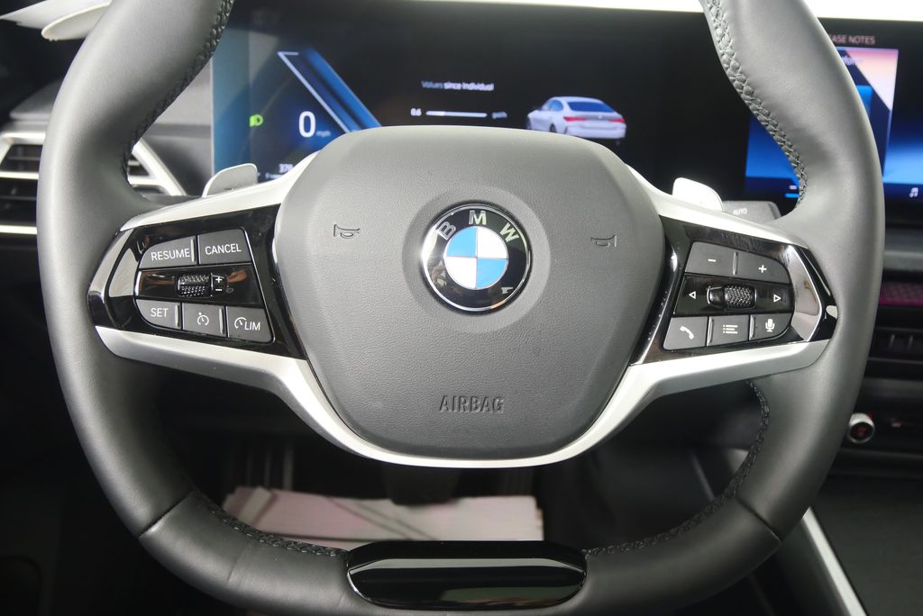 Thumbnail: 2025 BMW 4 Series - 22