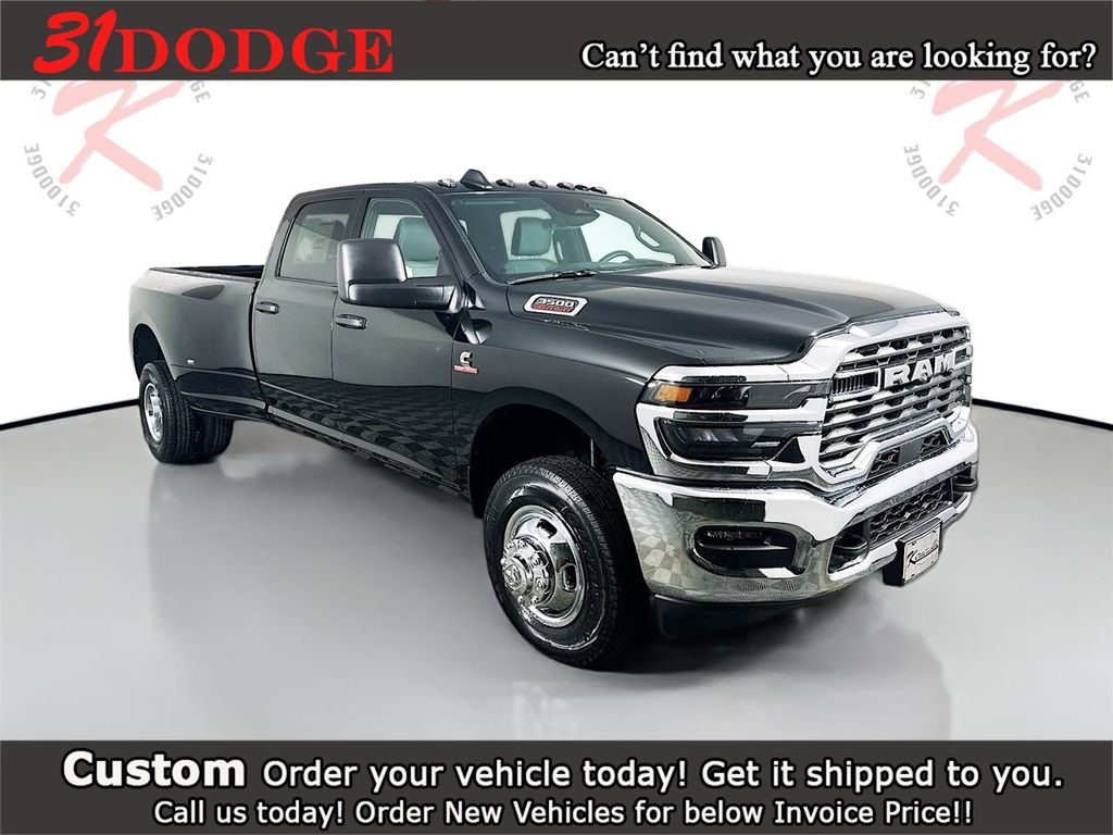 2026 RAM 3500 Tradesman Crew Cab LB DRW 4WD