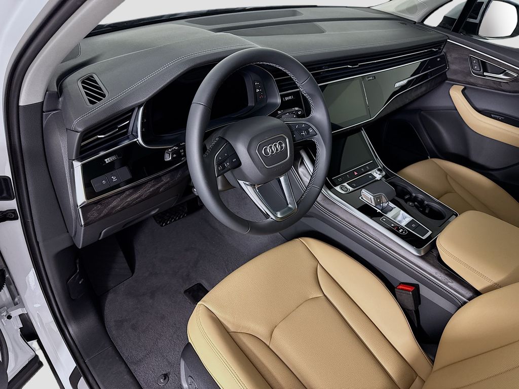 Thumbnail: 2026 Audi Q7 - 10