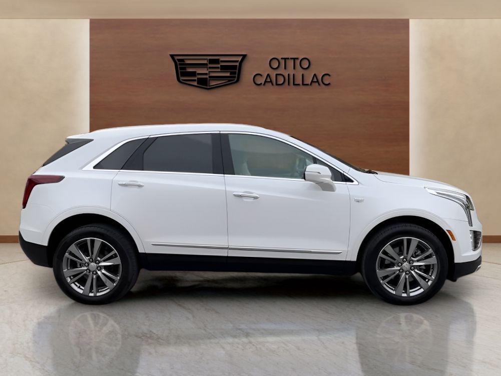 used 2023 Cadillac XT5 car, priced at $31,450