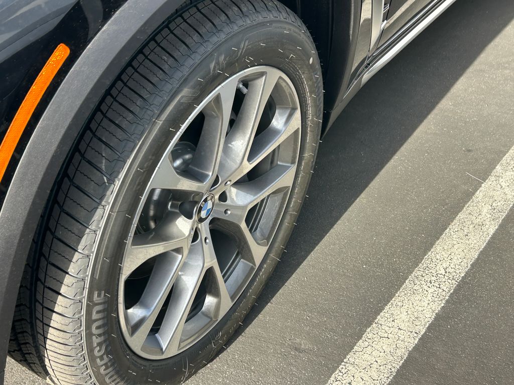 Thumbnail: 2026 BMW X5 - 3