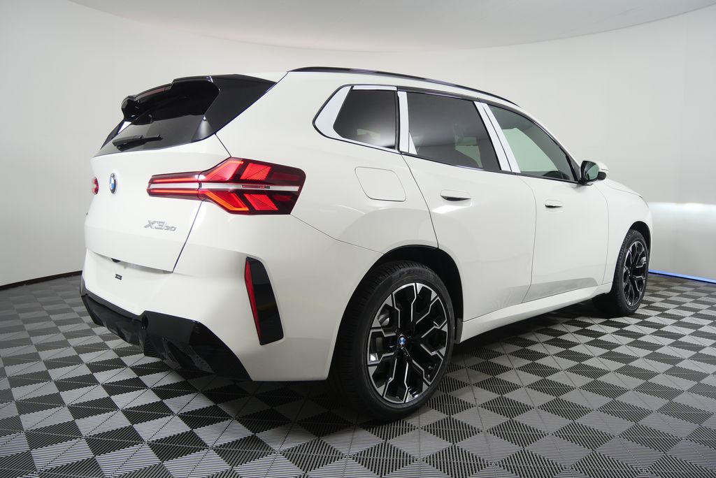 Thumbnail: 2026 BMW X3 - 3