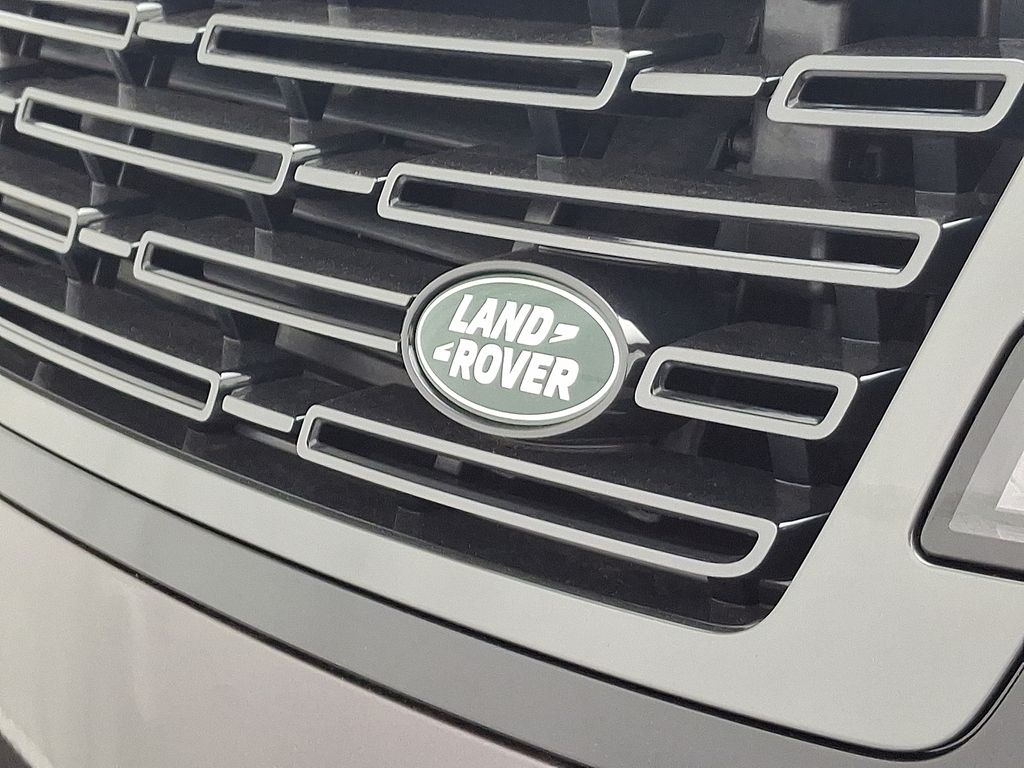 Thumbnail: 2025 Land Rover Range Rover - 21