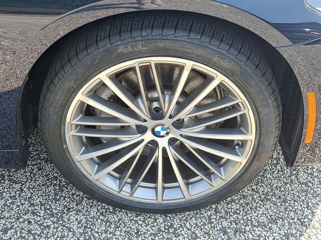 Thumbnail: 2018 BMW 5 Series - 8