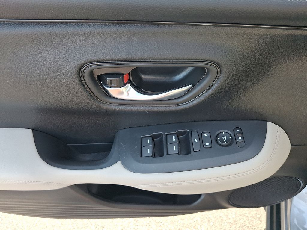 Thumbnail: 2024 Honda HR-V - 13