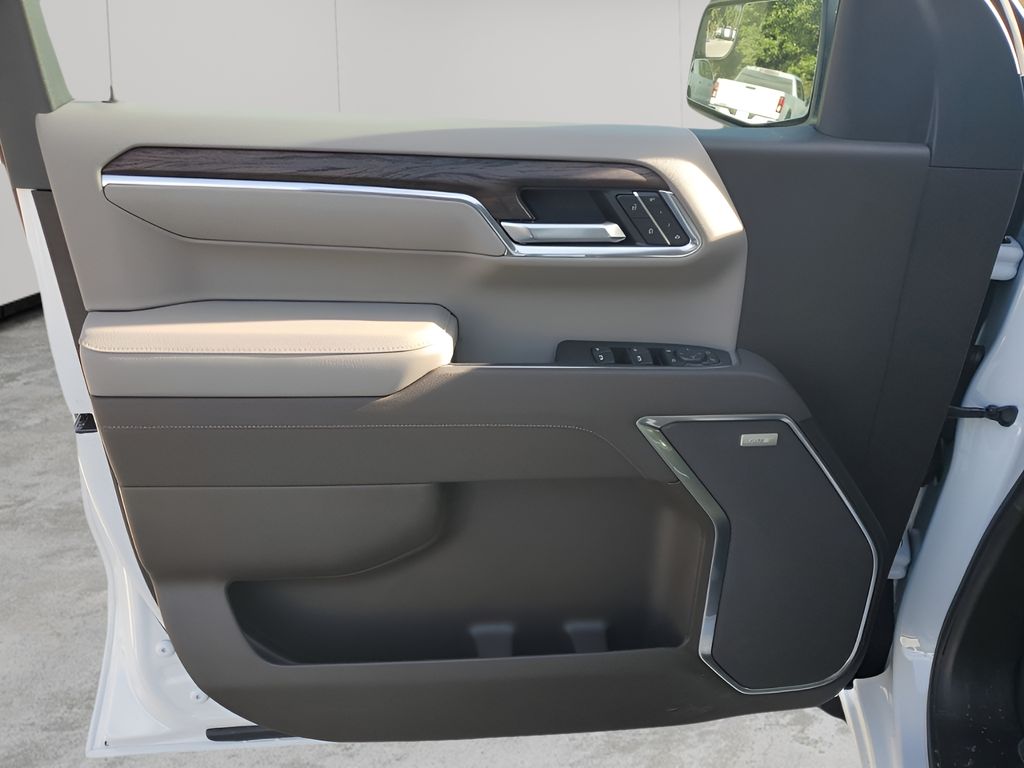 New 2026 White GMC SLT image 42