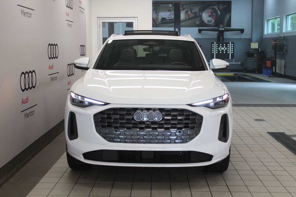 Thumbnail: 2026 Audi Q5 - 9