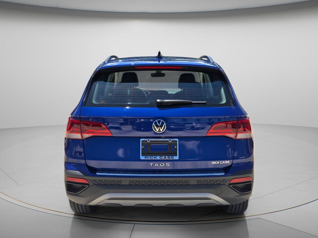 2024 Volkswagen Taos - $17,500