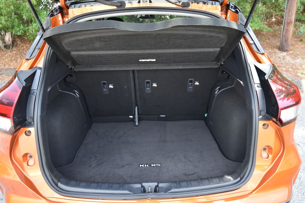 Used 2023 Nissan Kicks SUV