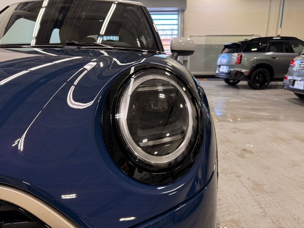 Thumbnail: 2026 MINI Cooper - 9