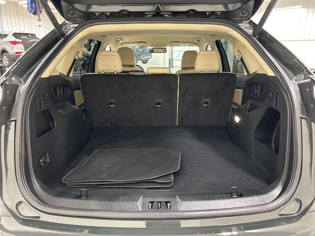 used 2024 Ford Edge car, priced at $29,986
