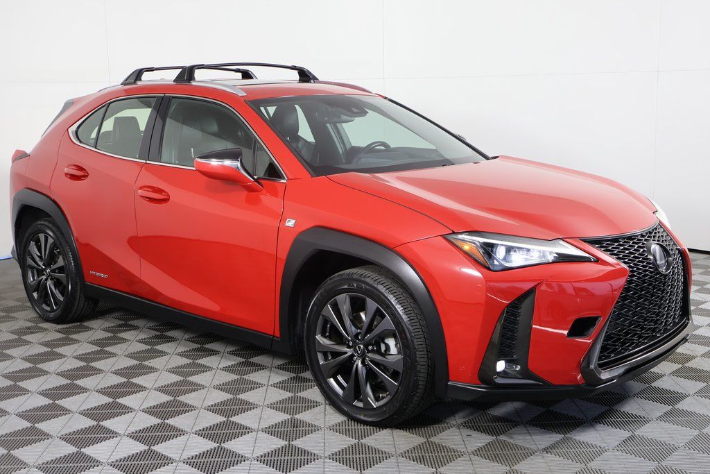 Thumbnail: 2019 Lexus UX - 3