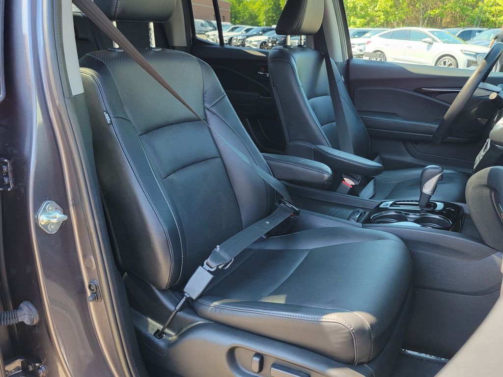 Thumbnail: 2019 Honda Ridgeline - 11