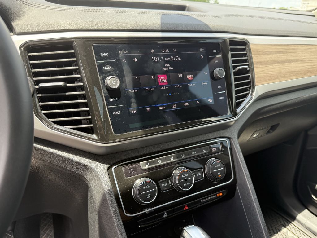2023 Volkswagen Atlas SEL Gray at Bayway Cadillac of The Woodlands