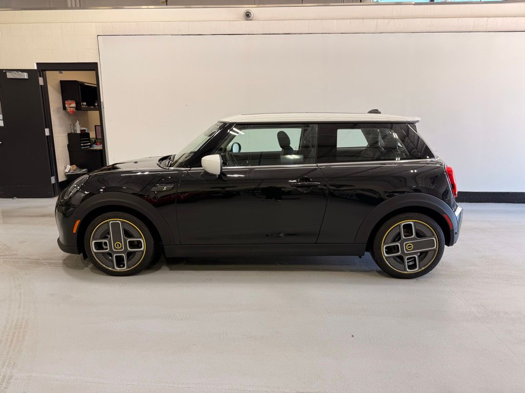 Thumbnail: 2024 MINI Cooper - 2
