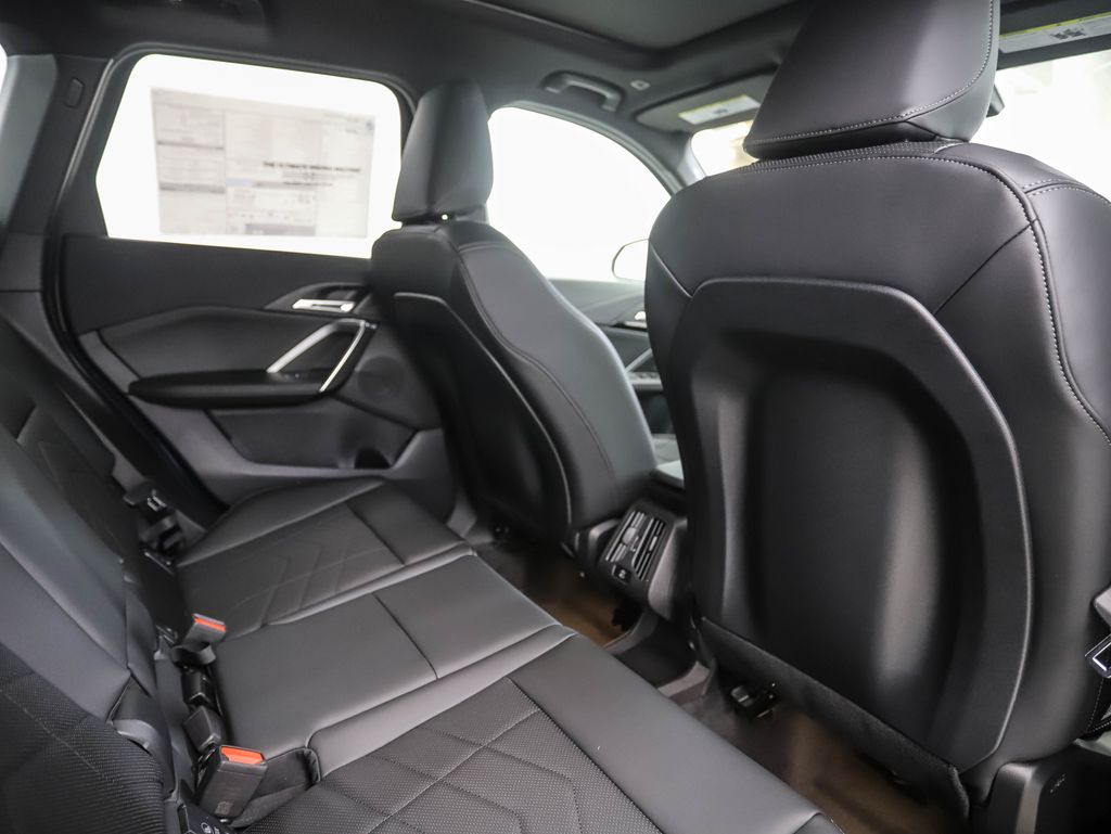 Thumbnail: 2026 BMW X1 - 23