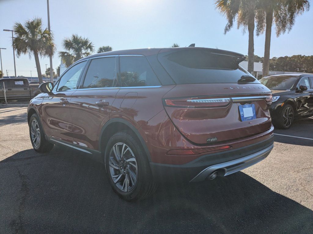 2025 Lincoln Corsair Premiere