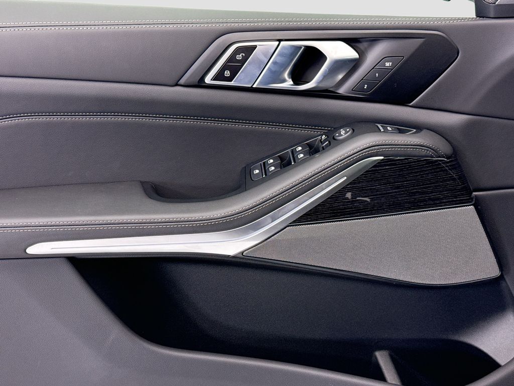 Thumbnail: 2026 BMW X5 - 22