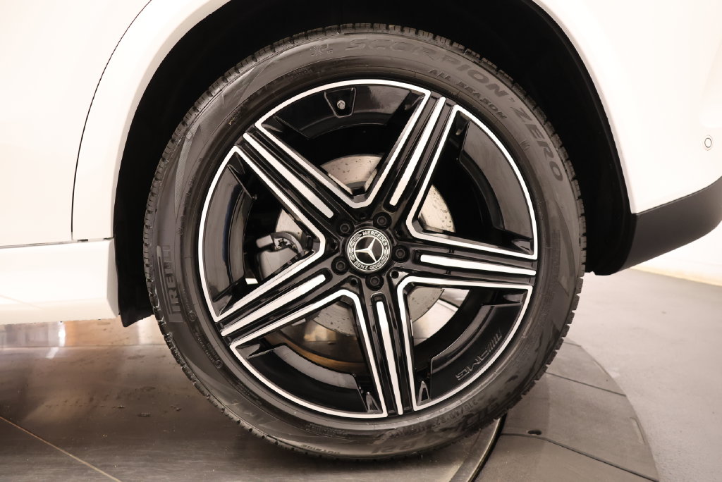 Thumbnail: 2026 Mercedes-Benz GLE - 12