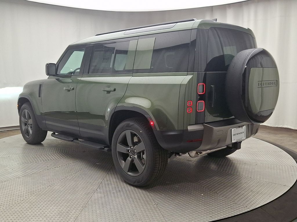 Thumbnail: 2026 Land Rover Defender - 4