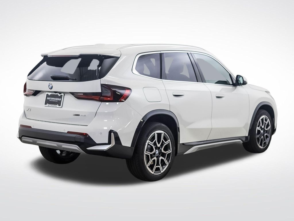 Thumbnail: 2026 BMW X1 - 5