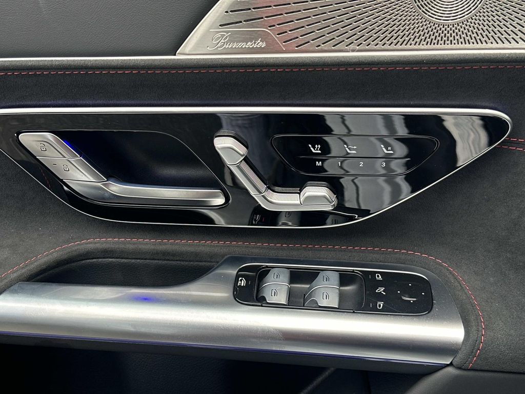 Thumbnail: 2025 Mercedes-Benz SL-Class - 17