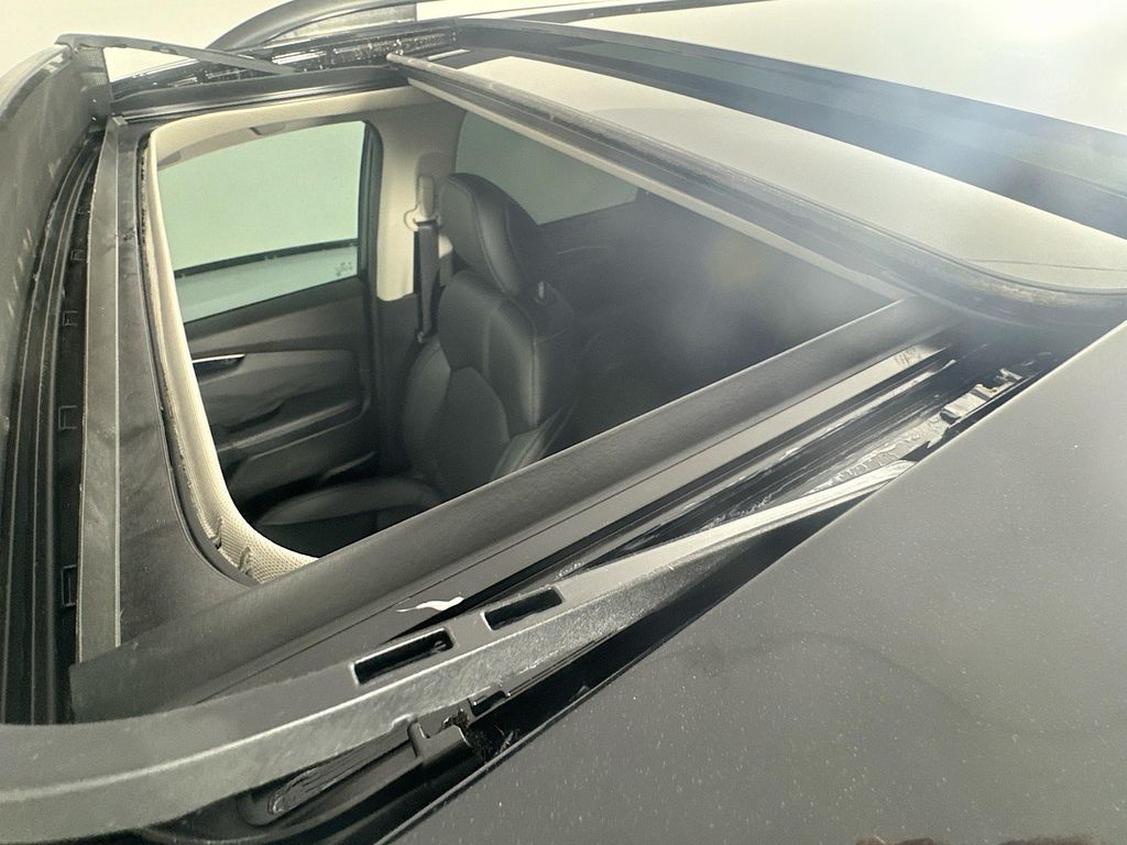 Used Car 2025 Honda Pilot  Touring For Sale Under $50,000 In Austin, Texas