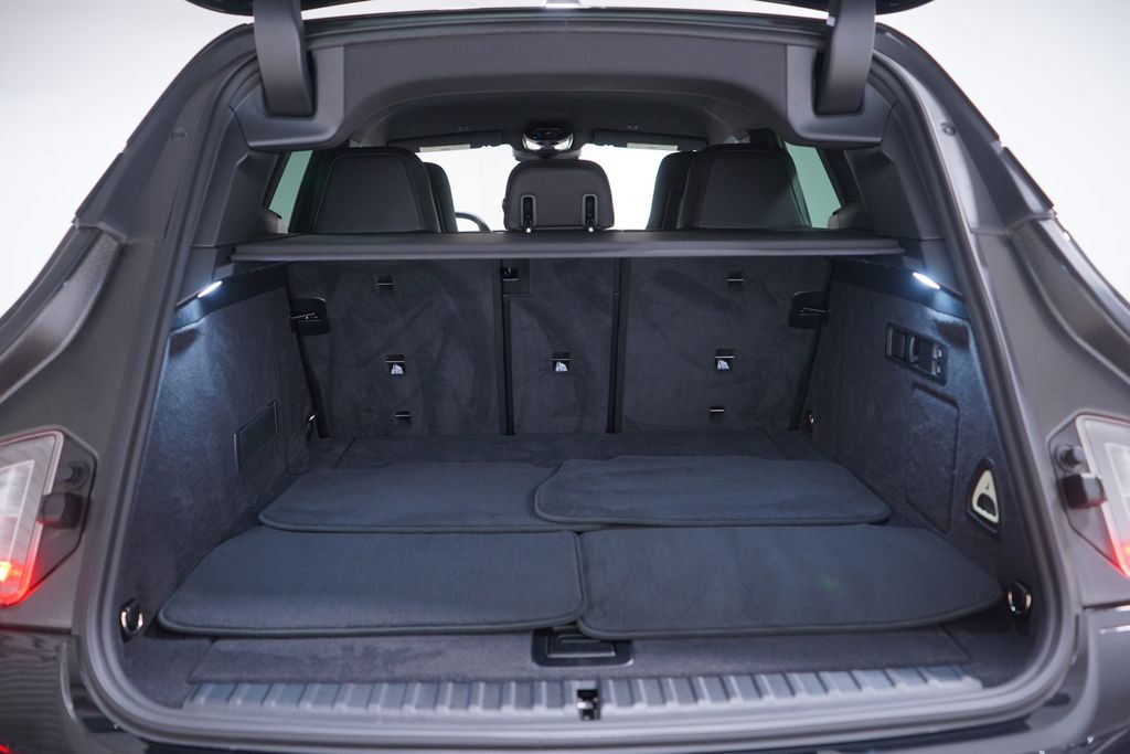 Thumbnail: 2026 BMW iX - 21