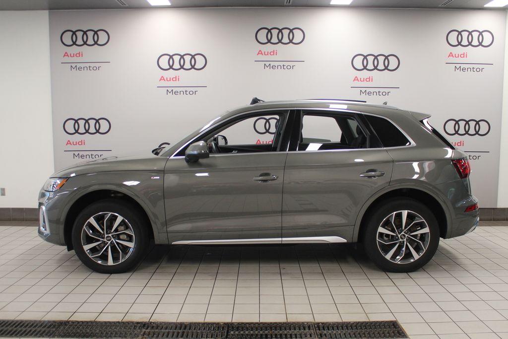 Thumbnail: 2024 Audi Q5 - 3