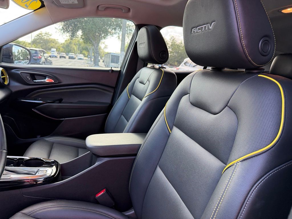 Used 2024 Chevrolet Trax SUV