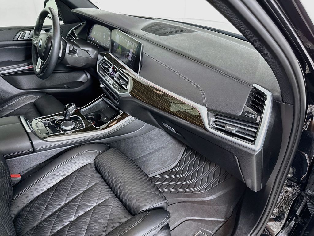 Thumbnail: 2023 BMW X5 - 31