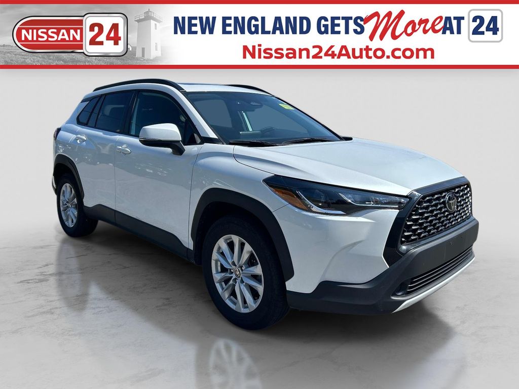 Pearl 2024 Toyota Corolla Cross SUV / Crossover All-Wheel Drive Continuously Variable Transmission