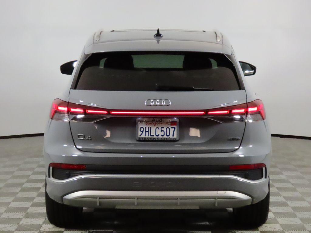 Thumbnail: 2023 Audi Q4 e-tron - 4