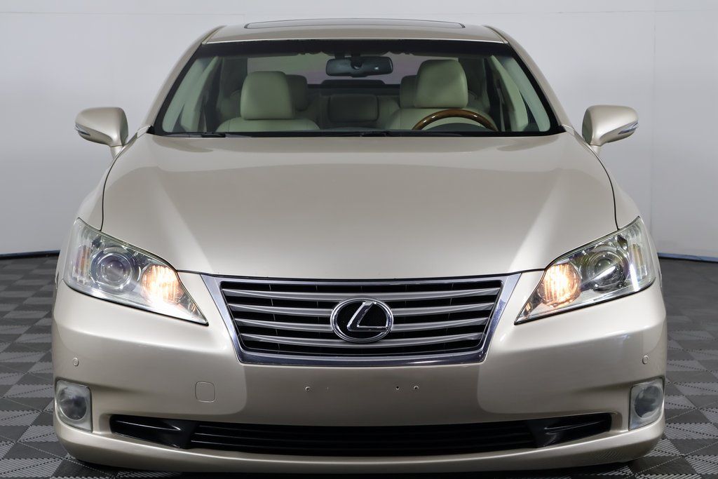 Thumbnail: 2012 Lexus ES - 2