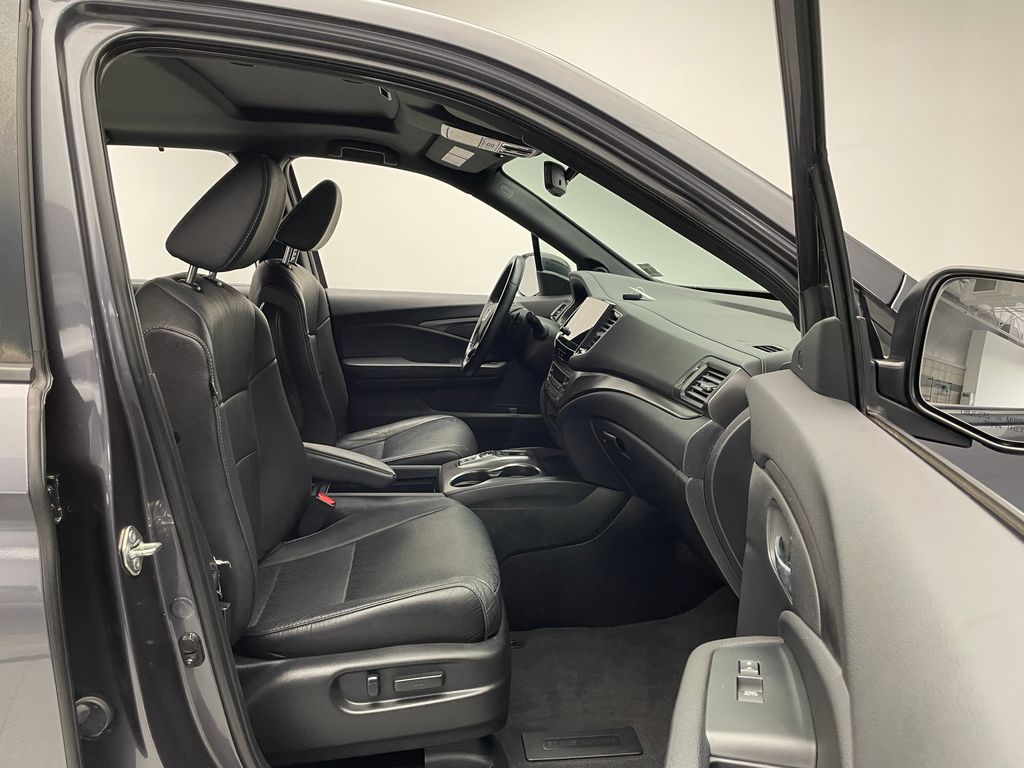 Thumbnail: 2021 Honda Passport - 17