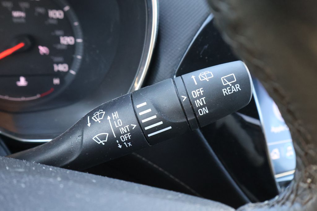 Thumbnail: 2023 Chevrolet TrailBlazer - 20