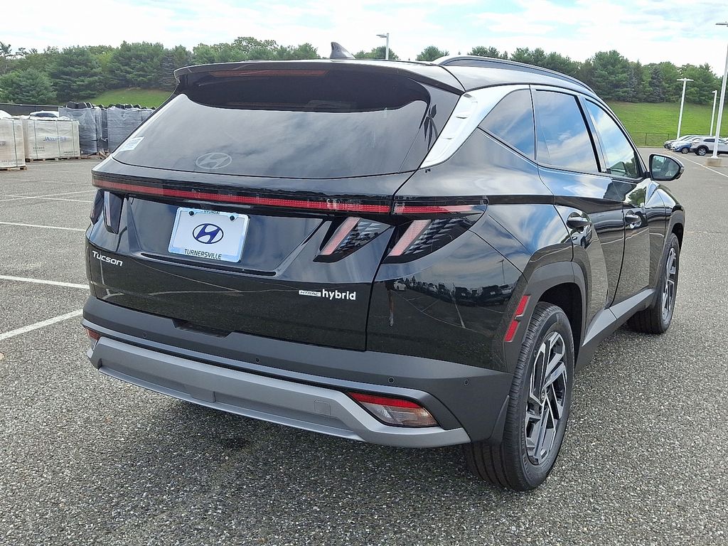 Thumbnail: 2025 Hyundai Tucson - 4