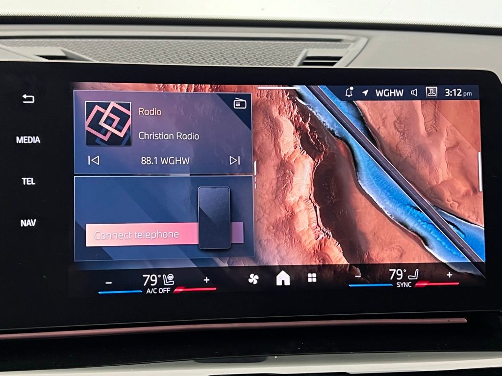 Thumbnail: 2025 BMW X1 - 13