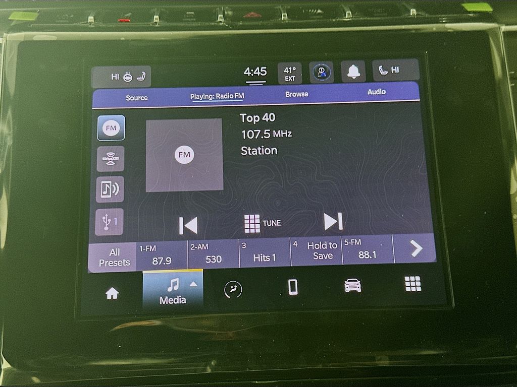 New 2026 White/off-white Jeep Laredo X image 13