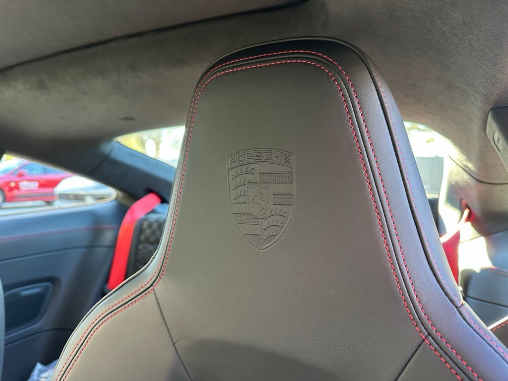 Thumbnail: 2026 Porsche 911 - 25